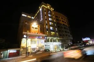 BARADA Hotel- فندق بردى - Qaryat al Bulush