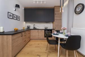 Gdańsk Vespa Apartment by Renters