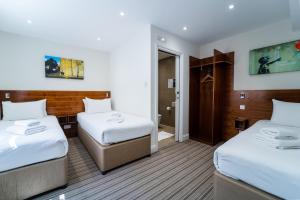 Premium Triple Room room in Chelsea Guest House