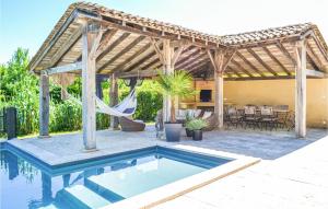 Maisons de vacances Beautiful home in Fleurac with 3 Bedrooms, Private swimming pool and Outdoor swimming pool : photos des chambres