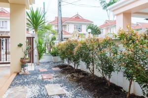 Sea eagle pool villa