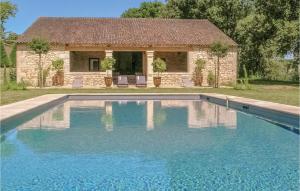 Maisons de vacances Awesome Home In Domme With 3 Bedrooms, Wifi And Private Swimming Pool : photos des chambres