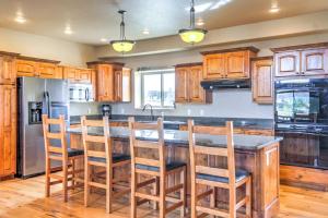 Rustic Bryce Canyon Home with Deck on Sevier River!