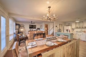 White Tail Retreat with Shared Hot Tub and Pool Access