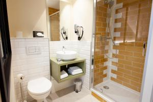 Hotels Quality Hotel Clermont Kennedy : photos des chambres