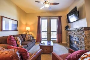 Ski-InandSki-Out Access Mtn-View Granby Condo!