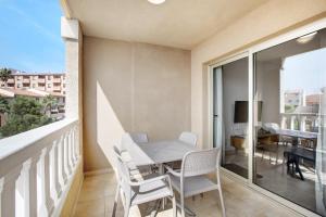 La Perla F14 By Médano Rentals