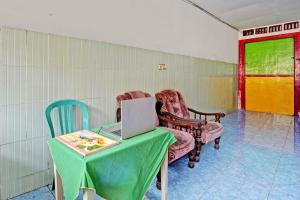 Hotel O Sidomulyo Kost Syariah