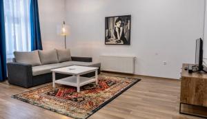 Zakarias Apartments