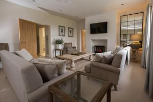 Woodlands Cottage, Wynyard Hall