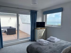 BayVue Apartment & Apartment 7, The Bay House