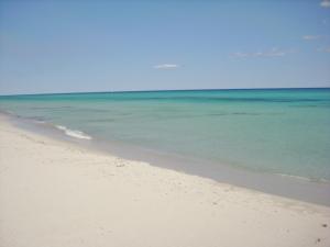 Residence con piscina a Tanaunella a 1500 m dal mare