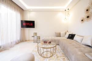 Luxury one bedroom in Maarif one