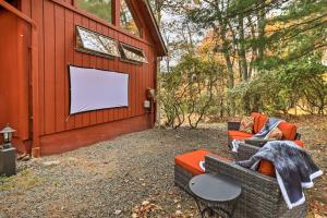 Outdoor Theater, Deck and Fire Pit Poconos Retreat