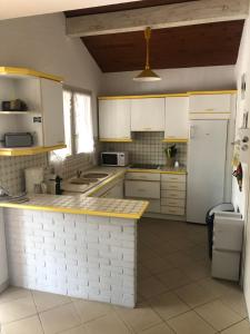 Maison landaise moderne avec piscine chauffée et spa