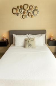 Private pool and rooftop for 3