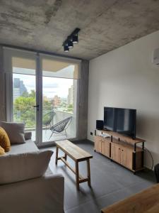 Loi Flats Neuquen, Edificio Talero