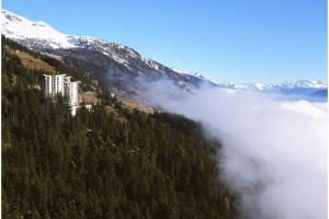 Apartment Eglantine with stunning views of the Valais Peaks