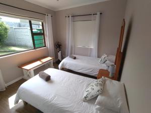 2 Bedroom Guest Suite at A-frame Glengariff Beach