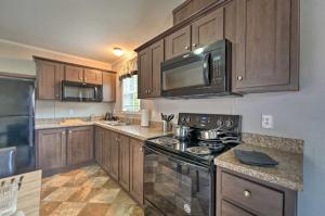Pet-Friendly Cassopolis Escape w Lake Access