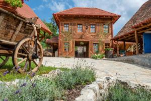 Székelyföld,Siklódi Kő Vendégház Szénatároló