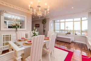 Apartamento Luminoso Cerca Playa Sardinero Con Parking Privado