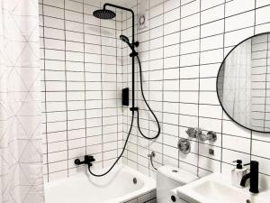 Top-Apartment mit Parkplatz und Balkon
