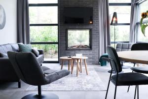 Delightful luxury 2-bedroom holiday home in nature