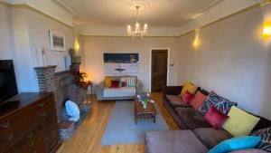 Ingledene a Spacious Family House