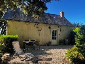 Maisons de vacances Charming Cottage with Hot Tub in Burgundy : photos des chambres