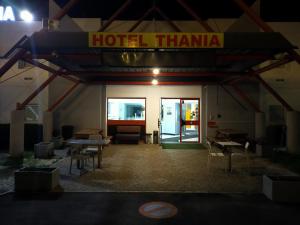 Hotels HOTEL THANIA : photos des chambres