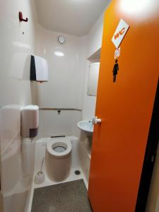 Hotels HOTEL THANIA : photos des chambres