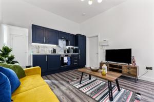 Comfy and Contemporary One Bedroom Flat