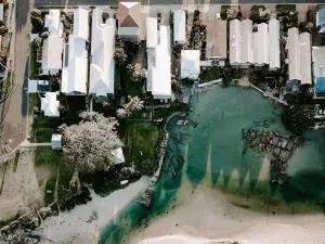 Ocean Essence - Currarong