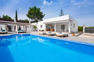 Villa in Ibiza Town with private pool, sleeps 10 - Montecristo