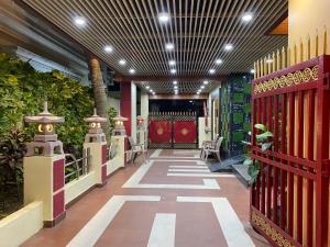 Hotel Lee Garden Near to Blue Flag Beach 500 Mtrs