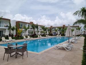 Hermosa townhouse boca paraíso