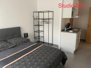 Appartements Studio a 300 m de la gare de Mantes-la-Jolie : photos des chambres