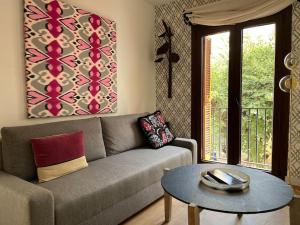 Modern & Nice Apartment. Old town. Private parking