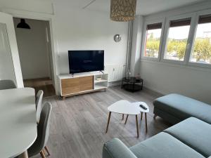 Appartements Appt 2 chambres proche gare fibre wifi : photos des chambres