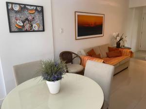 Exclusivo Quarto e Sala na Praia da Barra em Salvador - Concept House Brazil