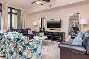 Phoenix West II 1704 - Romar Beach