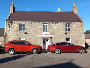 Aberdeen Arms Hotel Tarland - 布莱尔高里