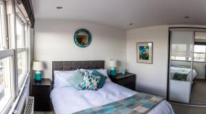 SeaBrighton Penthouse with private sea view roof terraces