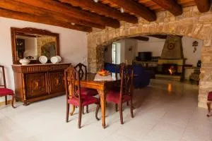 Masia Can Castanyola - Castellbell i Vilar