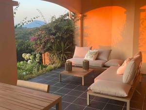 Maisons de vacances Porticcio T3 Jardin terrasse vue mer 5mns plage : photos des chambres