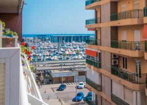 Feines Appartement mit Hafenblick (Club Nautico)