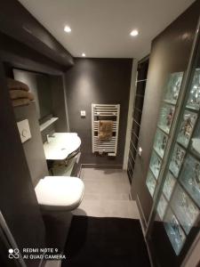 Charming and Modern Cave in the Heart of the Port