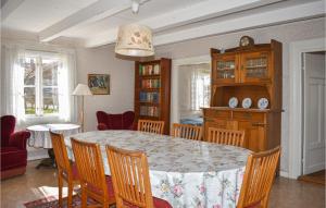 3 Bedroom Beautiful Home In Ronneby