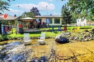 Cozy Waterfront Cottage, WiFi-Netflix-Dog Friendly - Perth